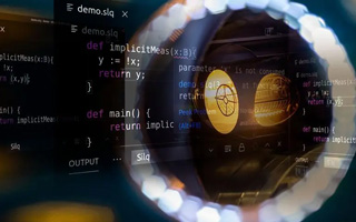 弥勒 api php源码,下载的php源码怎么运行呢？